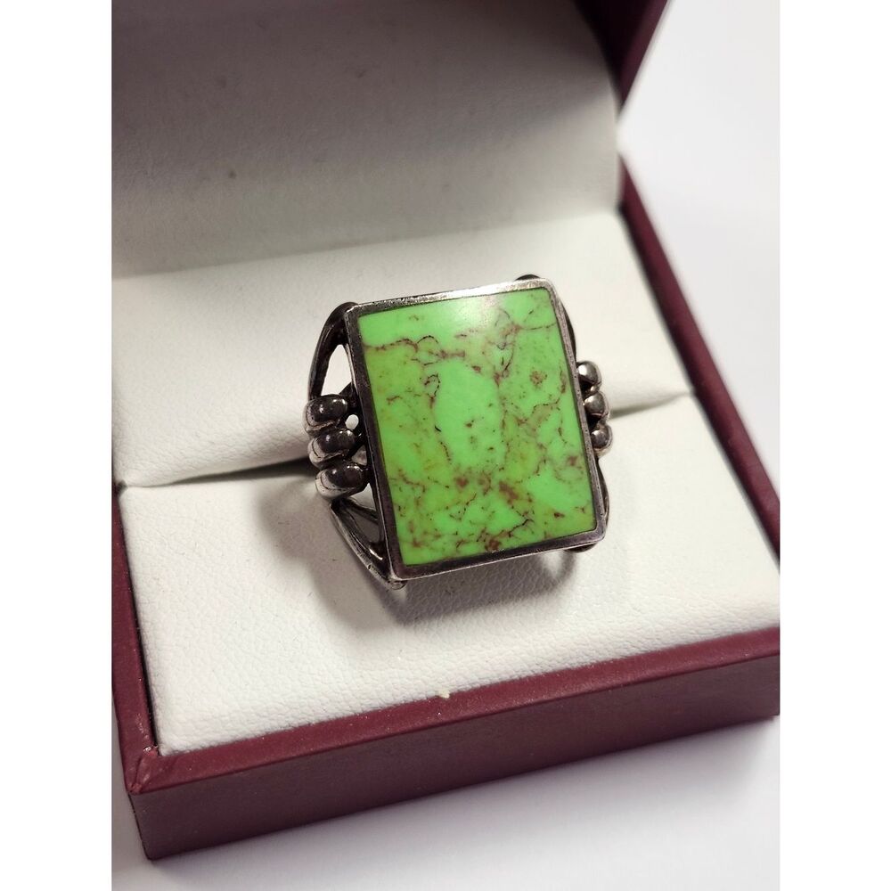 CFJ Sterling Silver Green Statement Ring Size 7